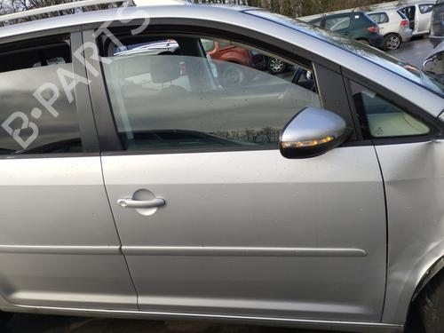 front-right-exterior-door-handle-vw-touran-1t3-2010-2011-2012-2013-2014-2015-2016-31639343 main image