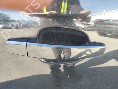 Używane Klamka zewnętrzna drzwi przednich prawych OPEL CORSA D (S07) 1.7 CDTI (L08, L68) (125 hp) 29491654