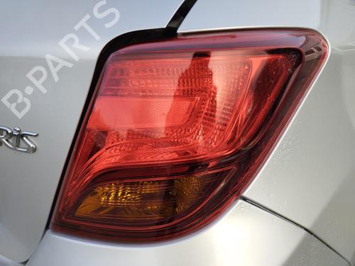Used Right taillight TOYOTA YARIS (_P13_) 1.0 (KSP130_, KSP130) (69 hp) 31216418