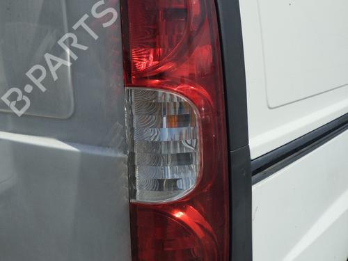 Højre baglygte FIAT DOBLO Box Body/MPV (223_) 1.3 D Multijet (75 hp) 27093404