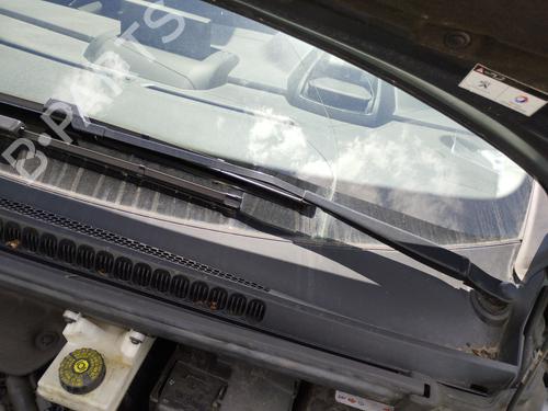 Used Front windshield wiper arm PEUGEOT 3008 I MPV (0U_) 1.6 BlueHDi 120 (120 hp) 27044286