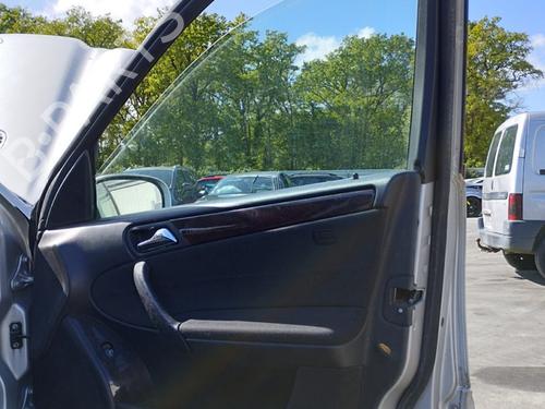 Used Front right lock Front right lock MERCEDES-BENZ C-CLASS (W203) C 200 CDI (203.007) (122 hp) 34128099 34128099