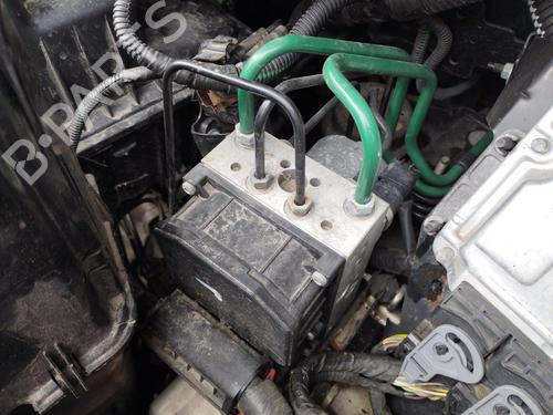 Pompe ABS CITROËN C8 (EA_, EB_) 2.0 HDi 165 (163 hp) 27040873