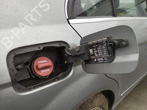 fuel-flap-mercedes-benz-c-class-w204-2007-2008-2009-2010-2011-2012-2013-2014-2015-32108677 main image