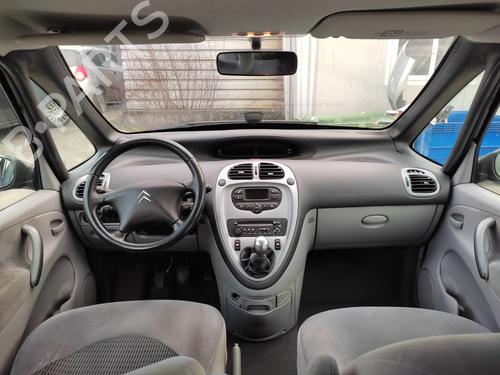 Used Dashboard CITROËN XSARA PICASSO (N68) 1.6 HDi (90 hp) 27067228