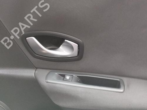 Højre bagtil invendig håndtag RENAULT MEGANE III Hatchback (BZ0/1_, B3_) 1.9 dCi (BZ0N, BZ0J) (131 hp) 27089406