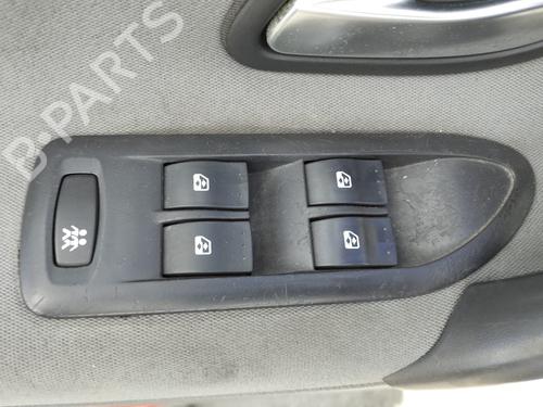 Used Left front window switch Left front window switch 28360323 28360323