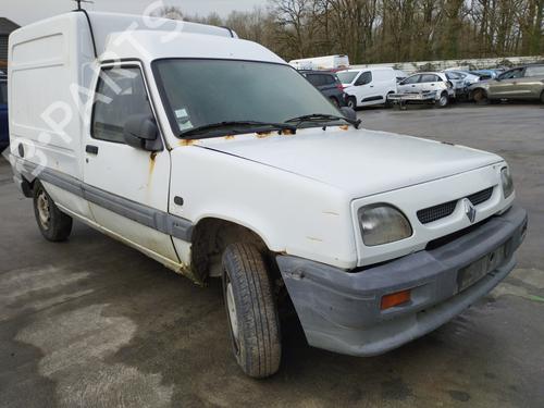 Used Right front indicator Right front indicator RENAULT RAPID Box Body/MPV (F40_, G40_) 1.9 D (F40R) (54 hp) 32230920 32230920