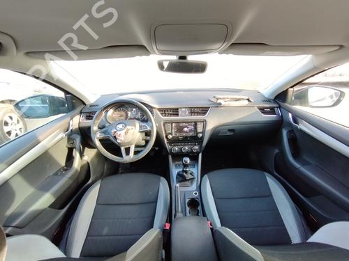 Warning switch SKODA OCTAVIA III Combi (5E5, 5E6) 2.0 TDI | BP30174880I22 - Image 8