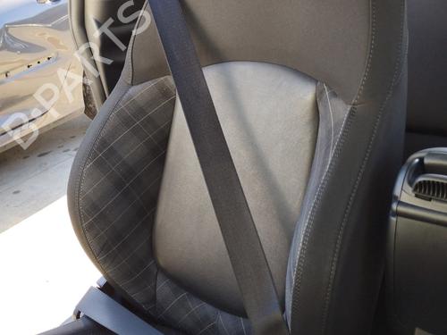 front-right-seatbelt-mini-mini-f56-2013-40118752 main image