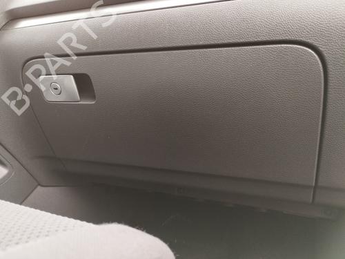Porta-luvas Porta-luvas VW GOLF V (1K1) [2003-2010] 33724922 33724922