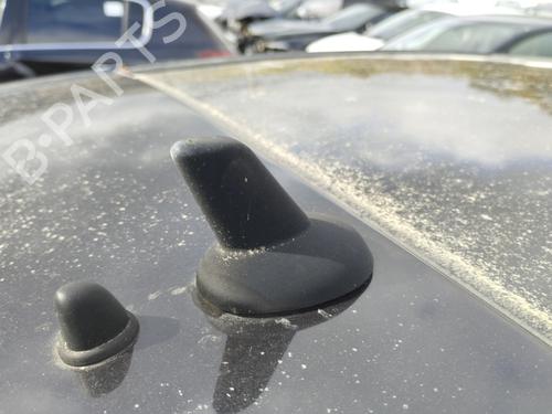 Antenne/Base Antenne/Base RENAULT LAGUNA III (BT0/1) 1.5 dCi (BT00, BT0A, BT0T, BT1J) (110 hp) 33682339 33682339