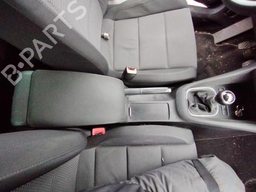 Middle console VW GOLF VI (5K1) 2.0 TDI | BP31659813I22 - Image 2