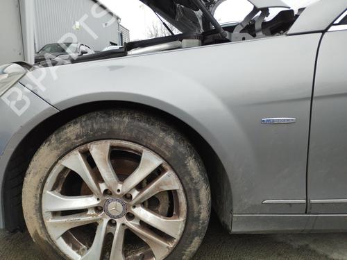 Used Left front fenders MERCEDES-BENZ C-CLASS (W204) C 180 CDI (204.000) (120 hp) 32108655