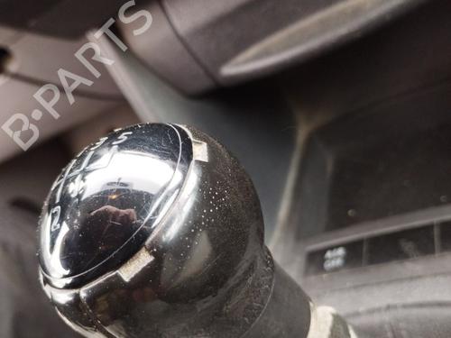 shift-knob-vw-caddy-iii-box-bodympv-2ka-2kh-2ca-2ch-2004-2005-2006-2007-2008-2009-2010-2011-2012-2013-2014-2015-2016-34627635 main image