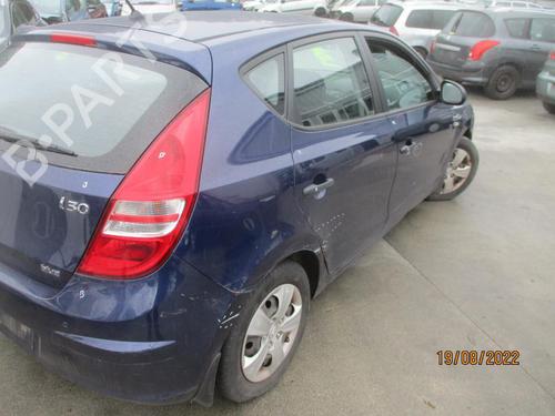Used Rear axle HYUNDAI i30 (FD) 1.6 CRDi (90 hp) 27050728