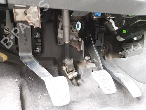 Used Steering column Steering column FORD ECOSPORT 1.0 EcoBoost (125 hp) 33113100 33113100
