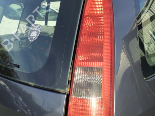 Używane Lampa tylna prawa FORD FUSION (JU_) 1.6 (100 hp) 30903772