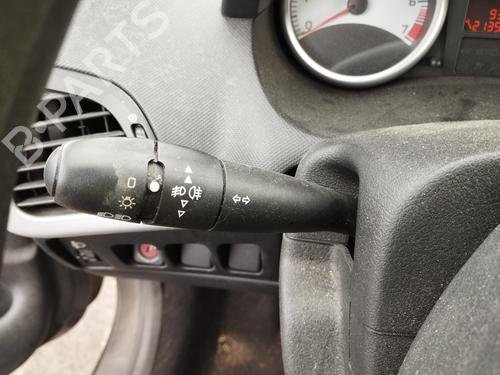 Used Steering column stalk PEUGEOT 206+ (2L_, 2M_) 1.4 i (73 hp) 28600509