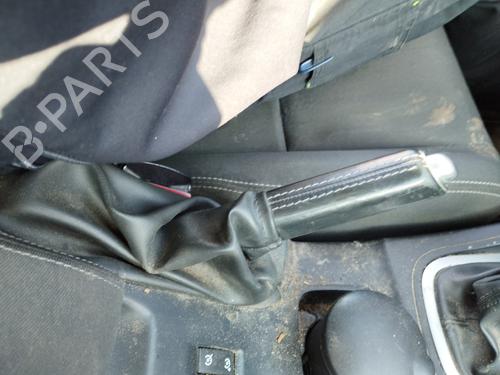 Used Hand brake RENAULT MEGANE III Grandtour (KZ0/1) 1.5 dCi (KZ09, KZ0D, KZ1G, KZ29, KZ14, KZ1W, KZ10, KZ1F,... (110 hp) 27046560