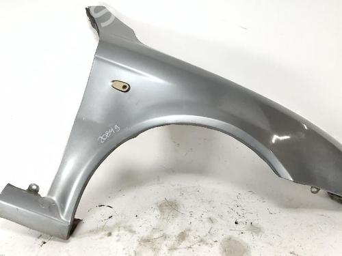 Used Right front fenders Right front fenders ALFA ROMEO 147 (937_) 1.9 JTD (937.AXD1A, 937.BXD1A, 937.AXV1A, 937.BXB1A,... (115 hp) 33904234 33904234