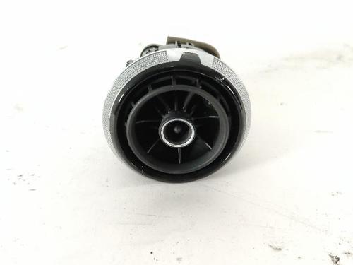 air-vent-audi-a3-8v1-8vk-2012-2013-2014-2015-2016-2017-2018-2019-2020-33400800 main image