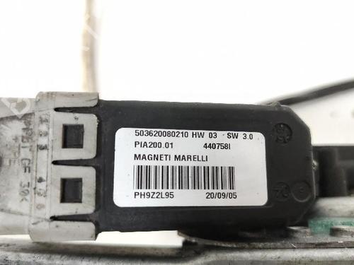 Right front window motor PEUGEOT 1007 (KM_) 1.4 | BP27431391E20 - Image 3