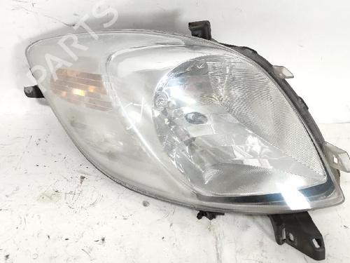 Used Left headlight TOYOTA YARIS (_P9_) 1.0 VVT-i (KSP90_, KSP90R) (69 hp) 27426190