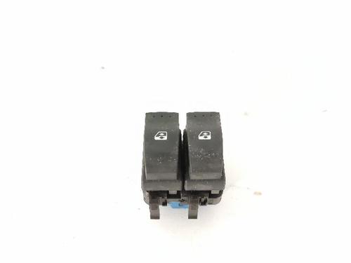 Used Left front window switch OPEL VIVARO A Bus (X83) 2.5 CDTI (F7, J7, A07) (146 hp) 31081352