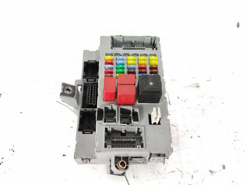 Used Fuse box Fuse box FIAT CROMA (194_) 1.9 D Multijet (194AXC1B, 194AXC12) (150 hp) 27411045 27411045