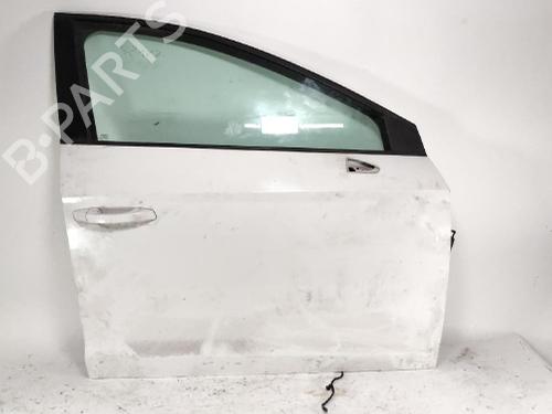 right-front-door-seat-leon-5f1-2012-2013-2014-2015-2016-2017-2018-2019-2020-2021-40561041 main image