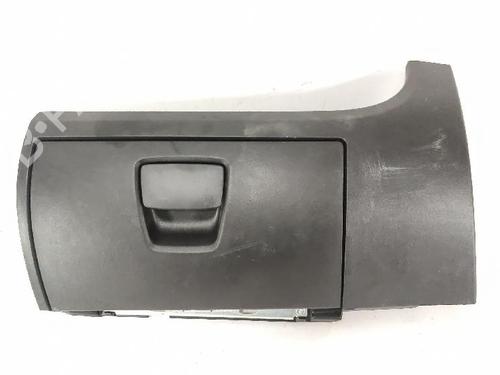 Used Glove box Glove box FIAT DUCATO Bus (250_) 100 Multijet 2,2 D (100 hp) 32845847 32845847