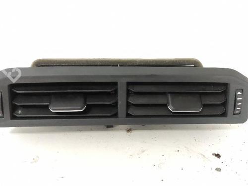 Used Air vent Air vent VW POLO VI (AW1, BZ1, AE1) 1.0 MPi (80 hp) 27695845 27695845