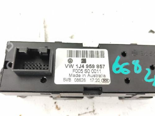 Left front window switch VW PASSAT B5 (3B2) 1.9 TDI | BP27419762I27 - Image 4