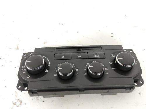climate-control-chrysler-300c-touring-lx-le-2004-2005-2006-2007-2008-2009-2010-27430102 main image