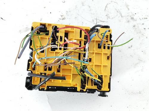 Fuse box PEUGEOT 208 Hatchback Van (CR_) 1.5 BlueHDi 100 | BP36882111E1 - Image 2