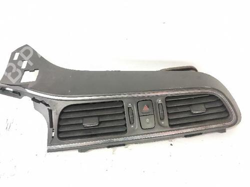 air-vent-renault-kadjar-ha_-hl_-2015-37756593 main image