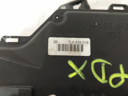 Rear right lock VW TOURAN (1T1, 1T2) 2.0 TDI | BP27925612C99 