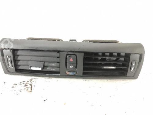 Used Air vent BMW 1 (F20) 116 d (116 hp) 32008130