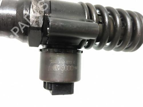 Injector VW GOLF PLUS V (5M1, 521) 1.4 16V | BP32182163M100