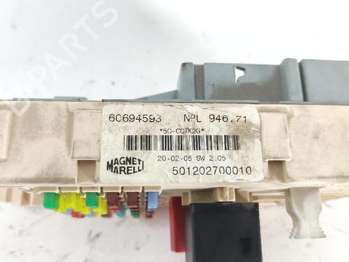 Fuse box ALFA ROMEO BRERA (939_) 2.4 JTDM 20V (939DXD1B, 939DXD12) | BP27416099E1 - Image 4