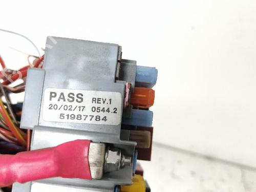 Fuse box FIAT 500X (334_) 1.3 D Multijet (334AXH1A) | BP37067956E1 - Image 4
