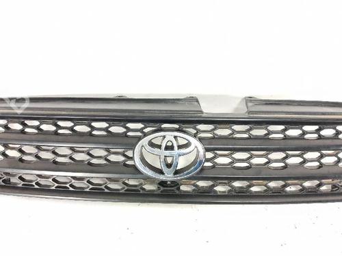 grille-toyota-rav-4-ii-_a2_-2000-2001-2002-2003-2004-2005-27420633 main image