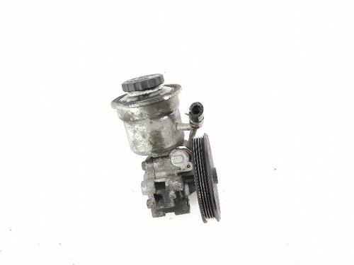 Used Steering pump TOYOTA YARIS (_P1_) 1.0 (SCP10_, SCP10R) (68 hp) 27411667