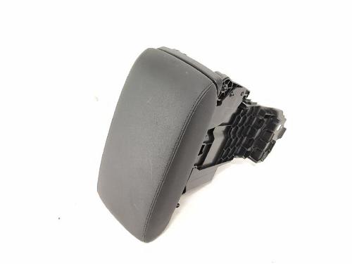 Used Armrest / Center console Armrest / Center console SUZUKI SX4 S-Cross (JY) 1.4 T AllGrip (AKK414) (140 hp) 33263244 33263244