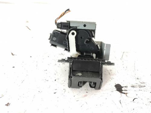 tailgate-lock-mazda-2-de_-dh_-2007-2008-2009-2010-2011-2012-2013-2014-2015-27425550 main image