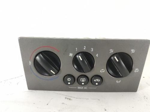 AC-Styringsenhed/Manøvreenhed OPEL MERIVA A MPV (X03) 1.4 16V Twinport (E75) (90 hp) 30476278