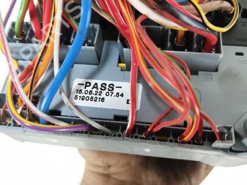 Fuse box FIAT FIORINO Box Body/MPV (225_) 1.3 D Multijet (225BXD1A, 225BXB1A, 225BXB11) | BP28123196E1