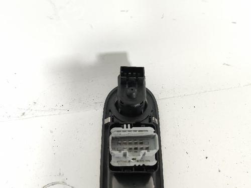 Left front window switch RENAULT CLIO III (BR0/1, CR0/1) 1.2 16V (BR02, BR0J, BR11, CR02, CR0J, CR11) | BP31034637I27