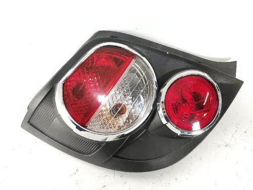 Used Left taillight CHEVROLET AVEO Hatchback (T300) 1.3 D (95 hp) 27416514